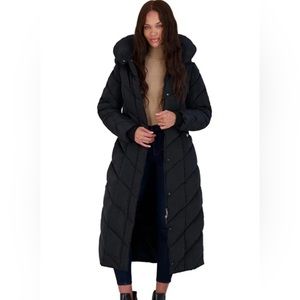 Steve Madden maxi puffer coat size small. Like new. Worn twice.